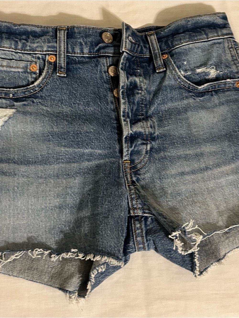 NWT GAP 3” High Rise Cheeky Shorts With Washwell Size 26/2R